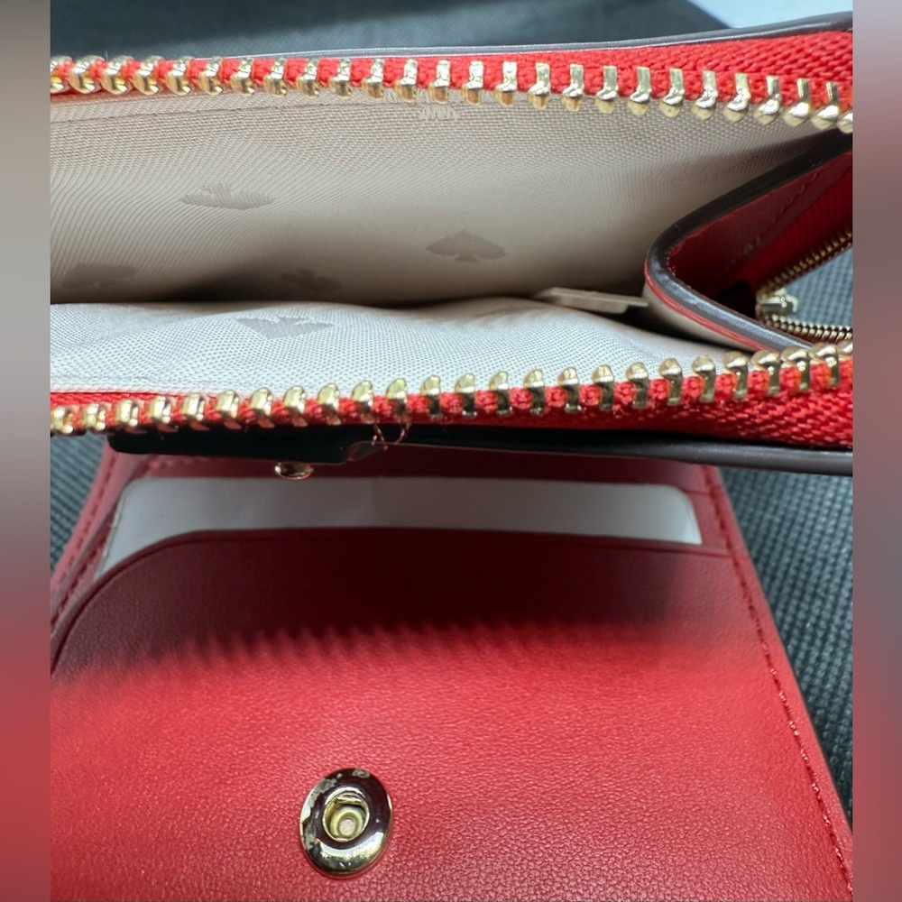 🩷♠️🩷KATE SPADE🩷♠️🩷Pink Multi Cameron Gifts Printed Bifold Wallet/NWOT - Picture 5 of 6